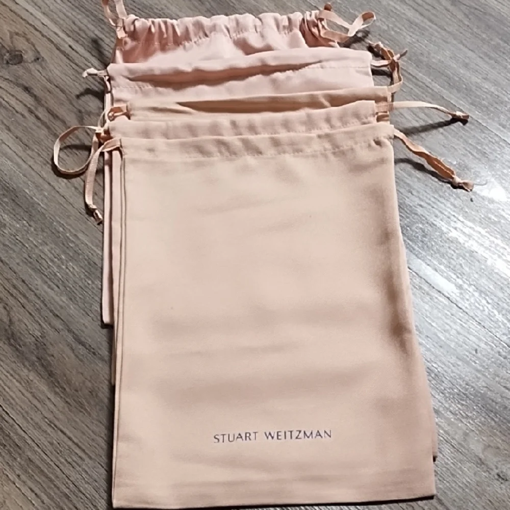 (5) Stuart Weitzman Blush Pink Shoe Bags - Picture 1 of 4
